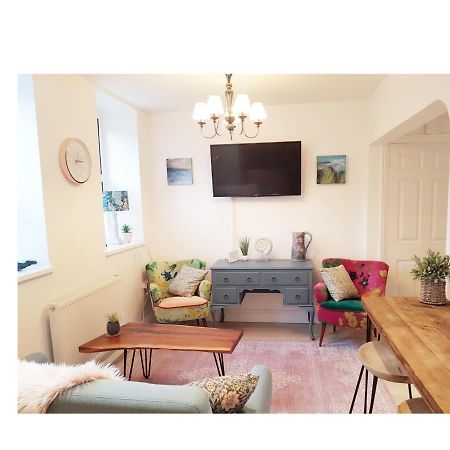 St Ives Apartment Private Parking With Garden 10 Minute Walk Into Town And Beach 외부 사진