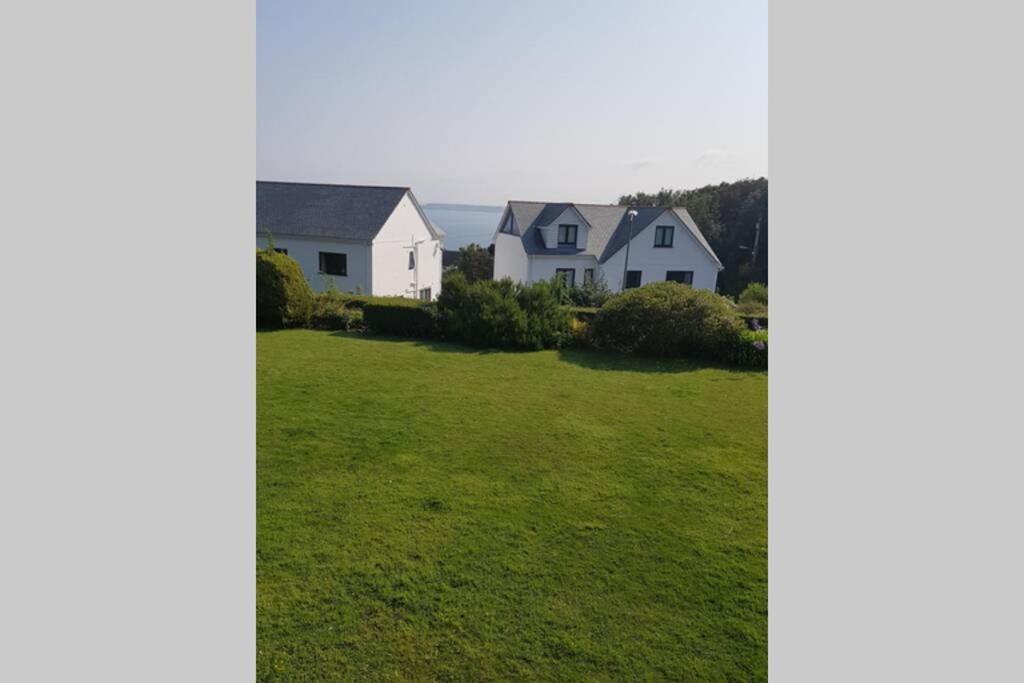 St Ives Apartment Private Parking With Garden 10 Minute Walk Into Town And Beach 외부 사진
